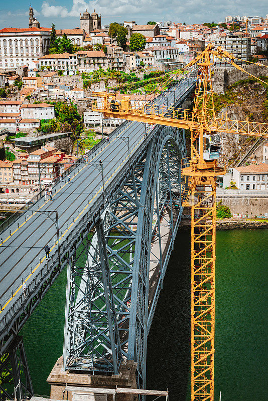 美丽的波尔图和Ponte Dom Luís I从Mosteiro da Serra do Pilar看